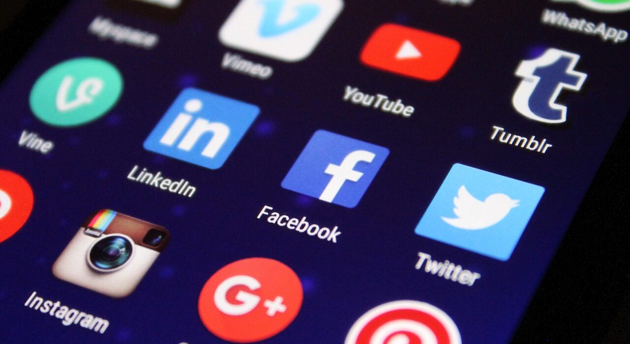 Waarom zou je TikTok volgers kopen bij Likefabriek?